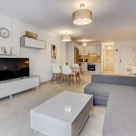 Paraiso Mar Beautiful & Bright Renovated With Air Conditioning