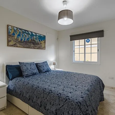 Paraiso Mar Beautiful & Bright Renovated With Air Conditioning Appartement