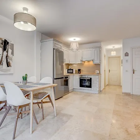 Paraiso Mar Beautiful & Bright Renovated With Air Conditioning